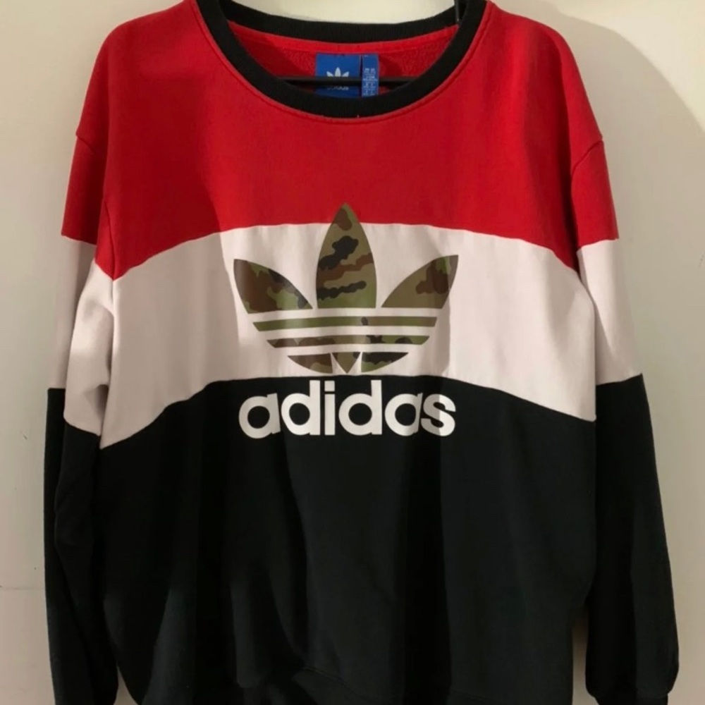 Men’s adidas sweatshirt